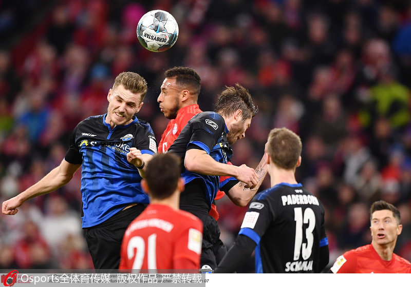  德甲射手王争霸，莱万梅开二度助拜仁