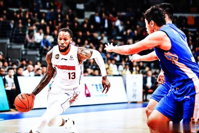  上海男篮外援发威，客场力克北京首钢队