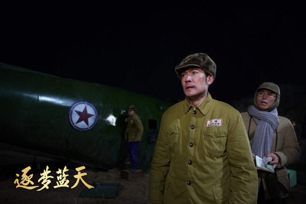  电竞纪录片热播，幕后故事展现行业真实面貌